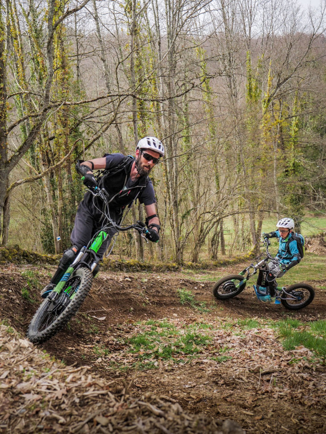 trottinette-electrique-ariege-pyrenees-occitanie (5) -comp